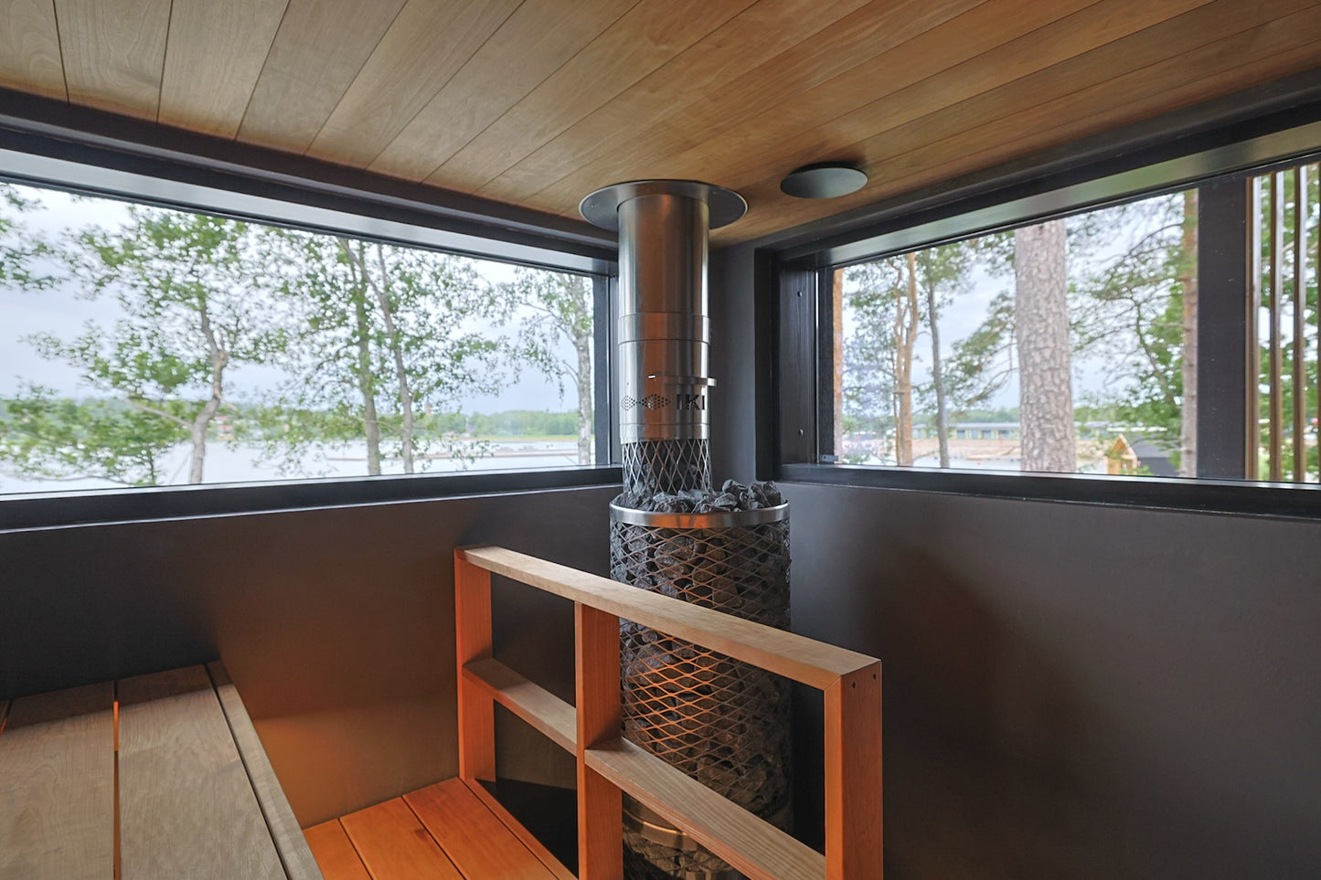 Commercial sauna quality assurance - light